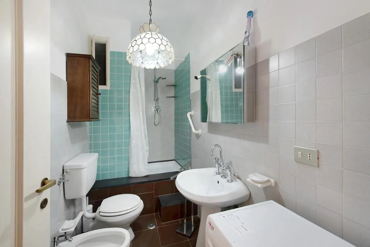 Valeria 1- Arenzanohost Apartment