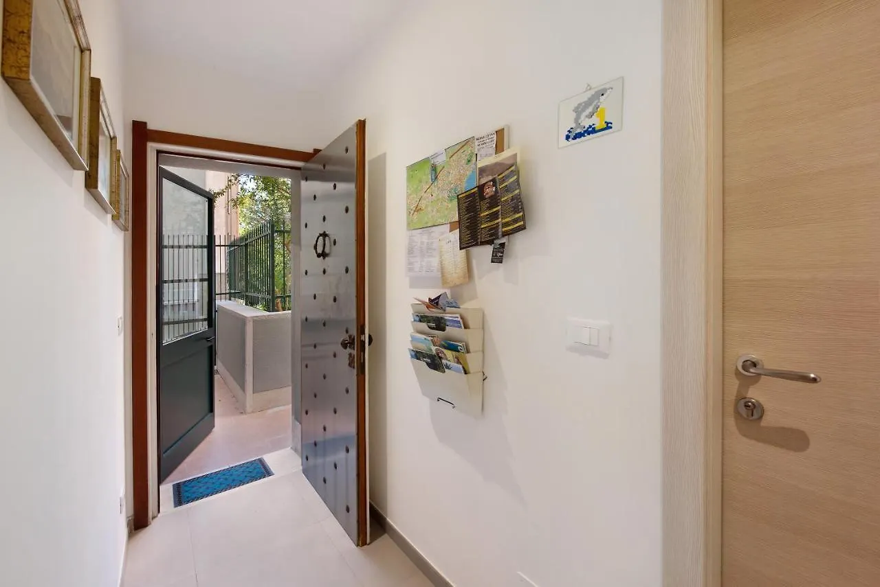 Valeria 1- Arenzanohost Apartment