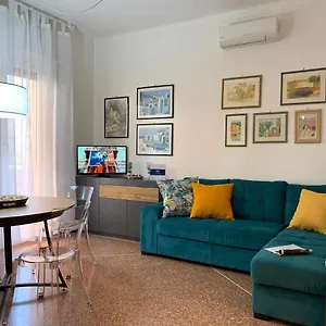  Appartamento House Sunflower By World
